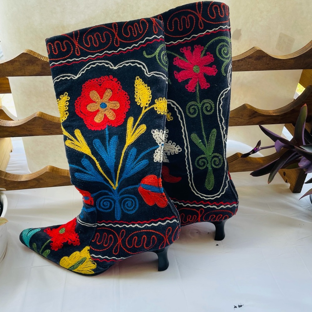 O’ Suzani Boots Turkish Embroidered US 6, EU 37. - Picture 4 of 8